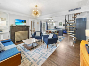 Location! Minutes to Downtown and Folly Beach